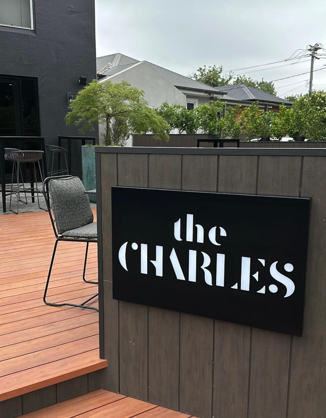 The Charles Hotel Wagga Wagga Exterior photo