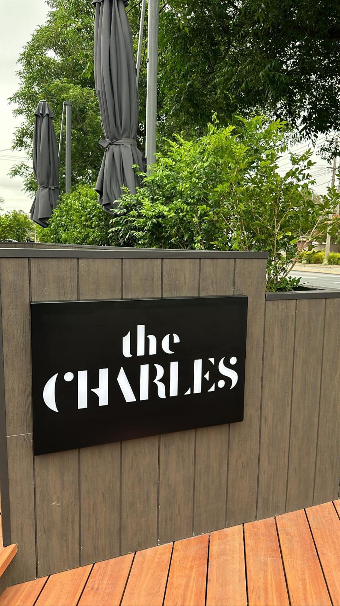 The Charles Hotel Wagga Wagga Exterior photo